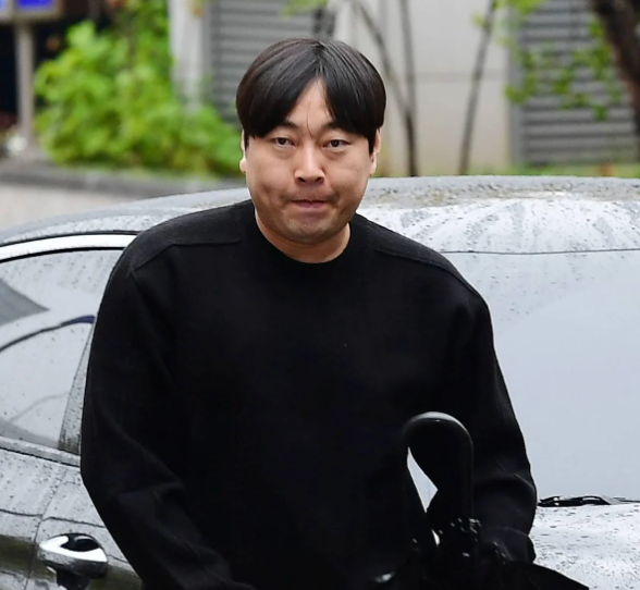 이진호 뇌출혈 충격 근황 " 자택서 쓰러진 채 발견..." 중환자실 치료중, 퇴출 후 들려온 소식