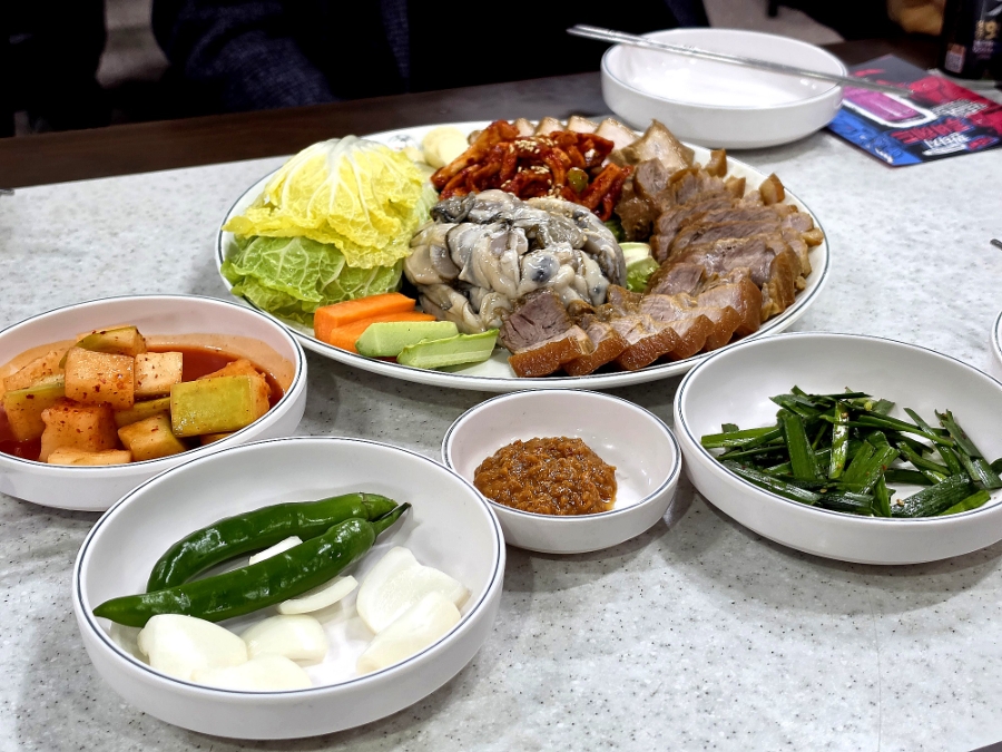 김명자굴국밥보쌈 사진 6