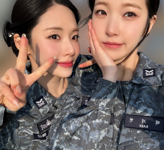 프로미스나인 백지헌,박지원 워크돌..탄탄한 몸매까지...