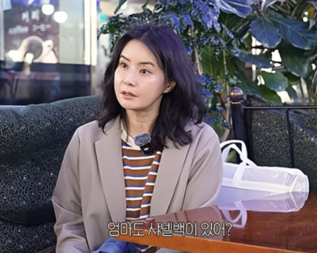   최정윤 재혼 후 행복 근황? 딸과 남편이 탐내는 샤넬백의 반전 정체