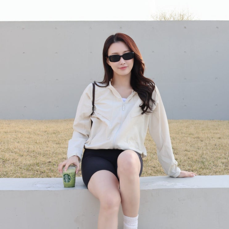  수지도 입은 여자 바람막이 추천! K2 케이투 웨더리스 슈퍼썬 자켓 자외선 차단까지