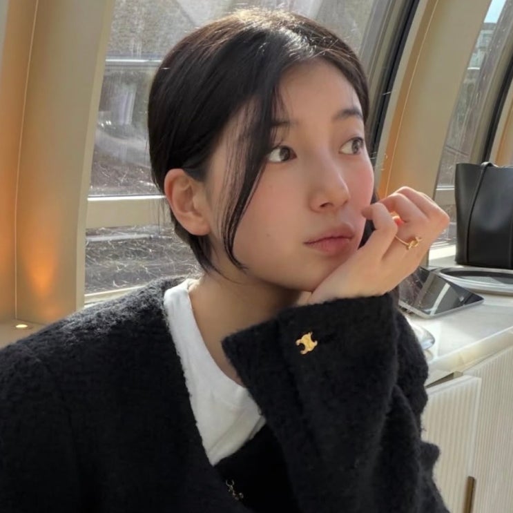  수지 인스타 댓글창 난리난 ,셀린느 반지 가격대가 생각보다 착하다고?