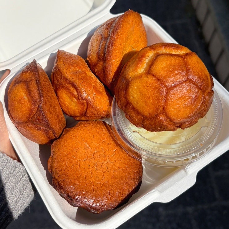  상무지구 카페 원업커피 딸기케이크 버터떡 맛집 솔직후기