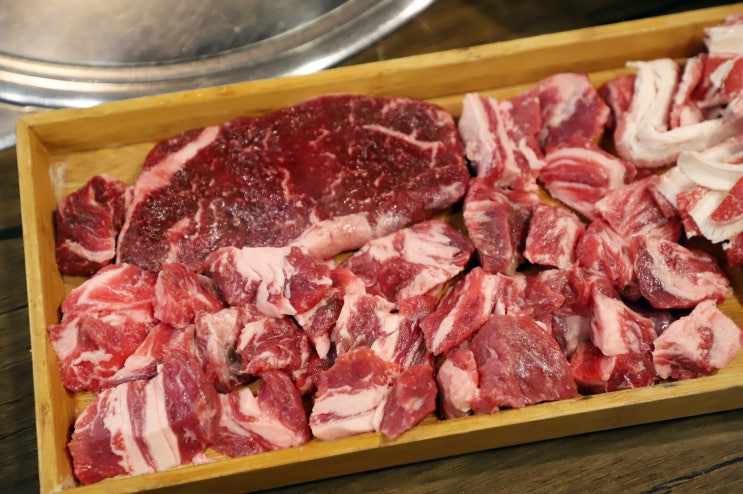  신촌 회식 딱 떠오르는 고기 맛집 시골농장