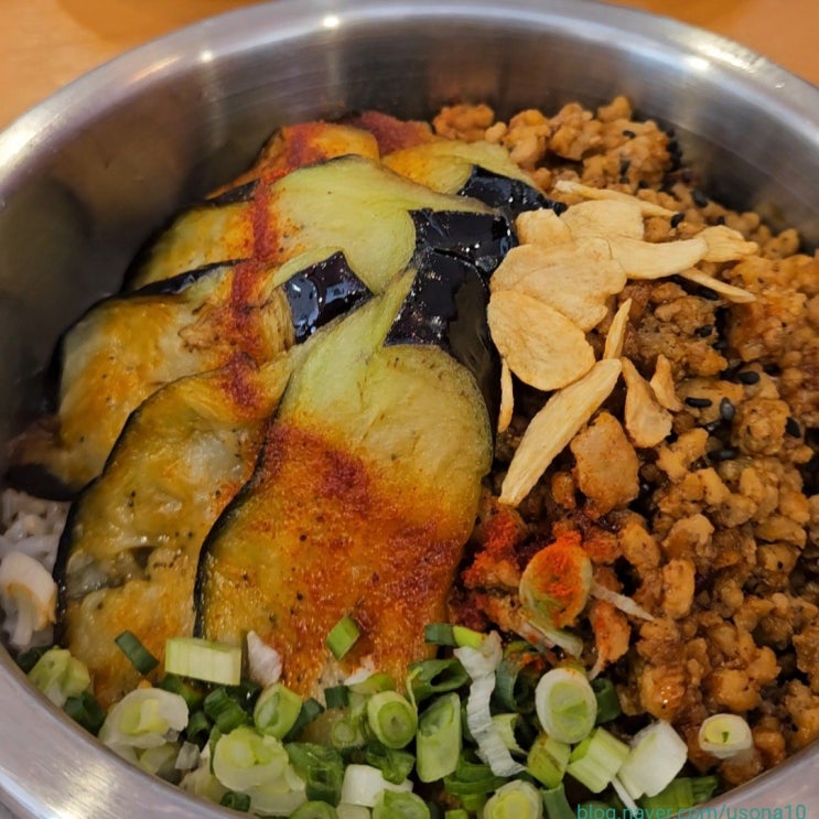  [수원 팔달구] 동양솥밥 수원역점 _ 수원역 근처 아침으로 먹은 솥밥! 돼지민찌는 푸짐했는데, 한 끗이 아쉬웠던 이유