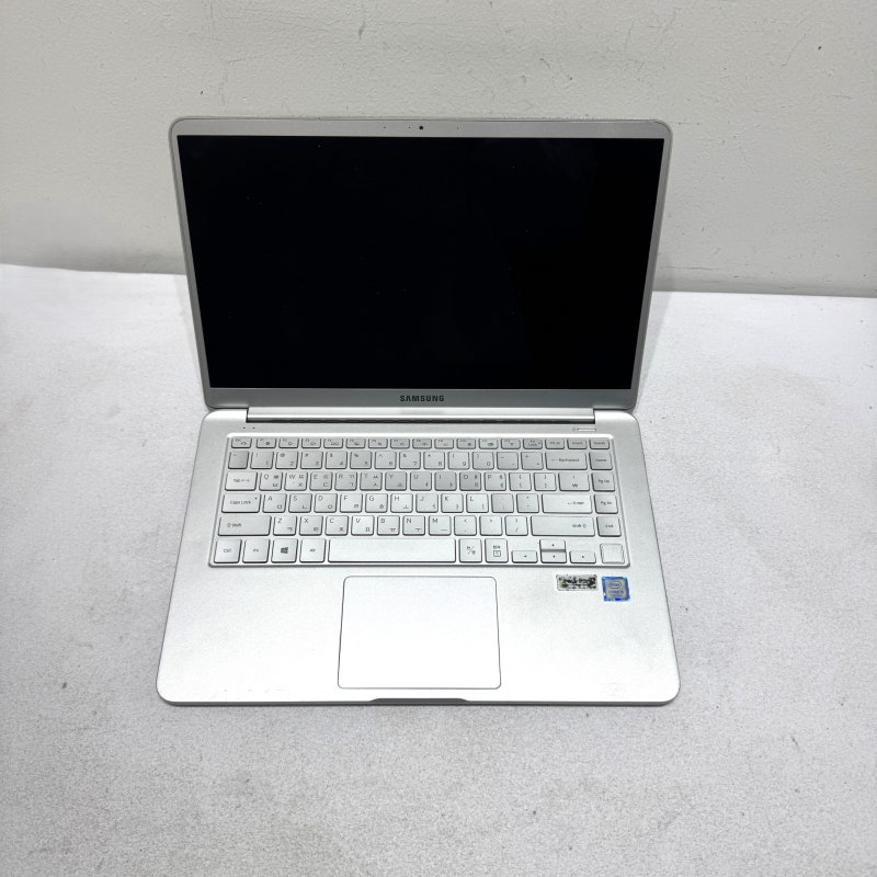 삼성노트북 중고 추천 삼성 NT900X5N i5-7200U 940MX