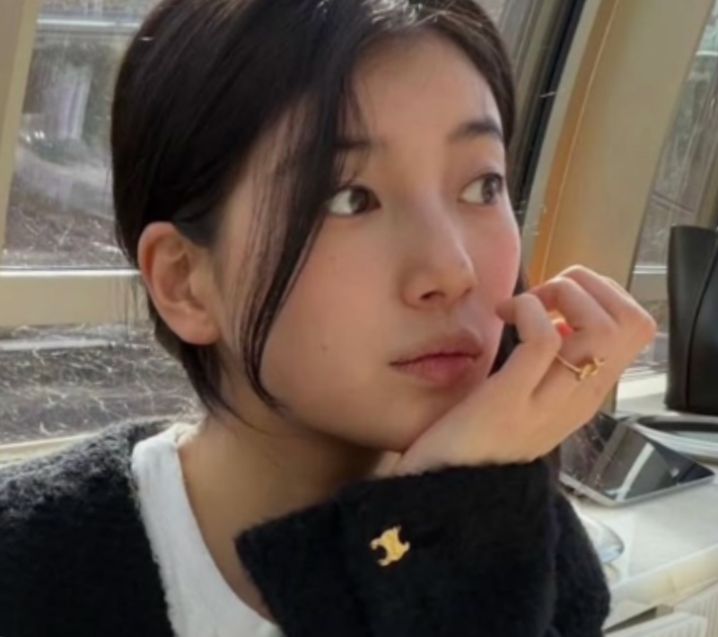 "Once you wear it, your hand looks different" Suzy's Celine ring is perfect for daily wear