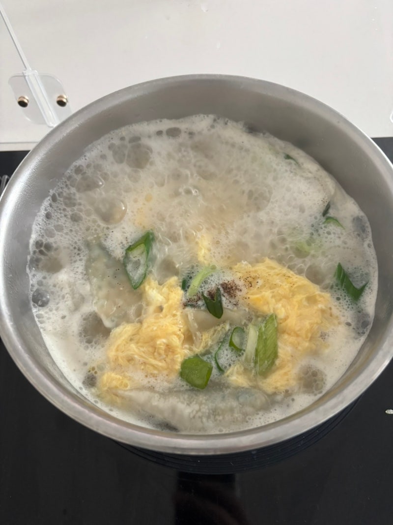 비비고 만두국 레시피 (2인 기준)