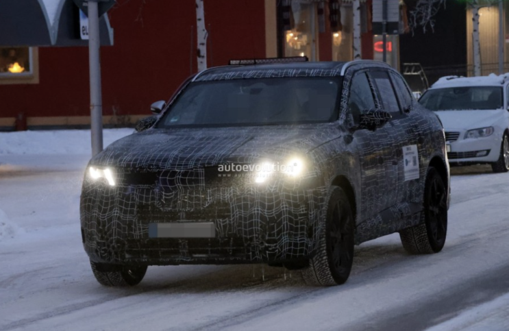  "근본이 사라졌다고?" BMW X5 유출 사진 반응 전면 후면 실내 변화