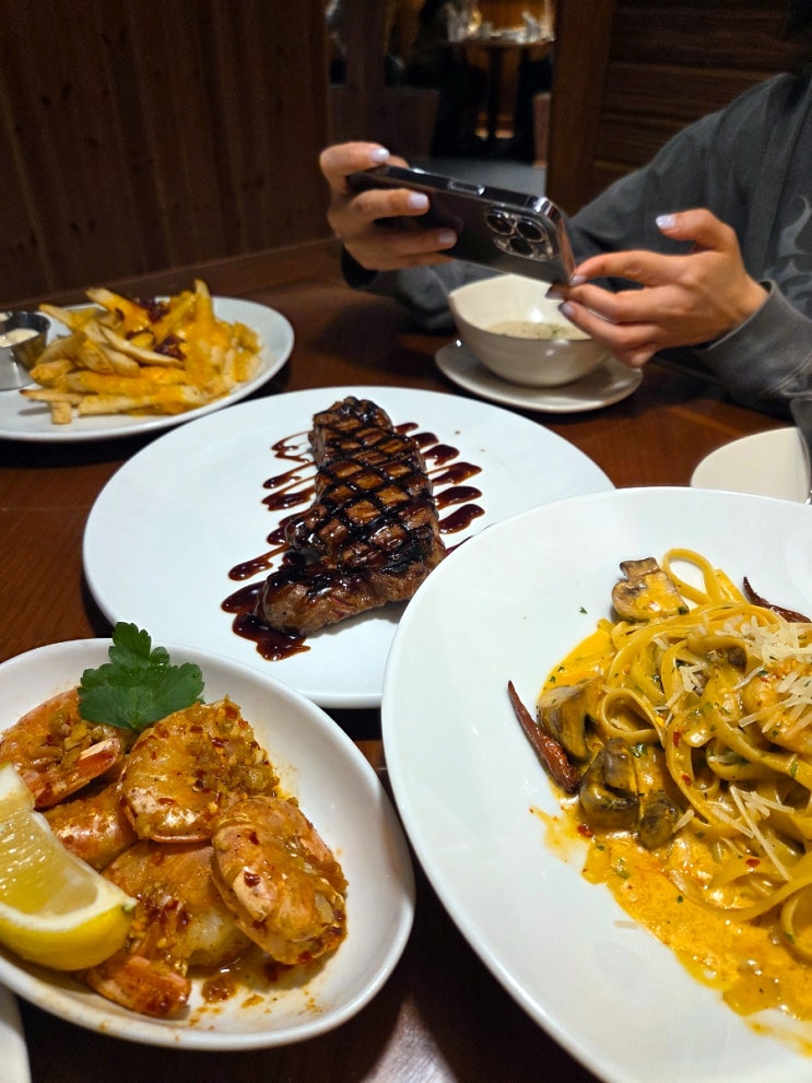  신림 타임스트림 맛집 아웃백 주말 런치세트 짐붐바 스파이시투움바 내돈내산