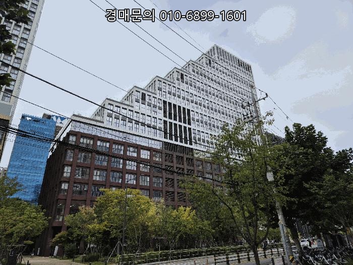  금천구 가산동 가산퍼블릭 지식산업센터 아파트형공장 경매 2회 유찰된 신축 매물 정보 서울특별시 금천구 가산동 60-26 제비동 13층 제오비-1304호 2025-12479 [3]