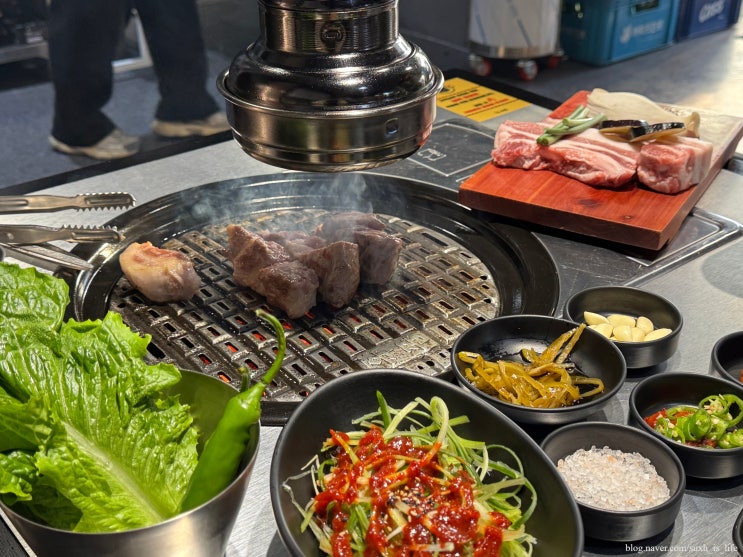  응암역 맛집 고기집 찾다가 다녀온 육쯥 응암점 불광천 앞 모듬 600g 후기
