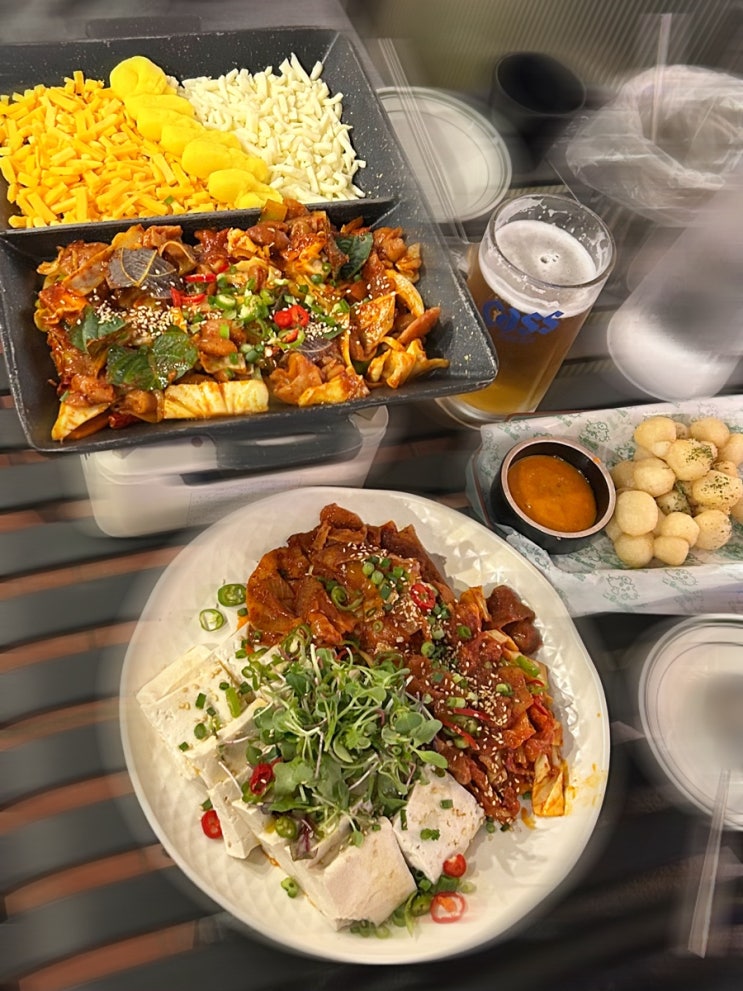  [술속의밤 압구정] 압구정 안주 맛집 추천 | 강원도 길감자 & 두부제육 김치볶음 & 치즈 야채곱창 솔직 후기