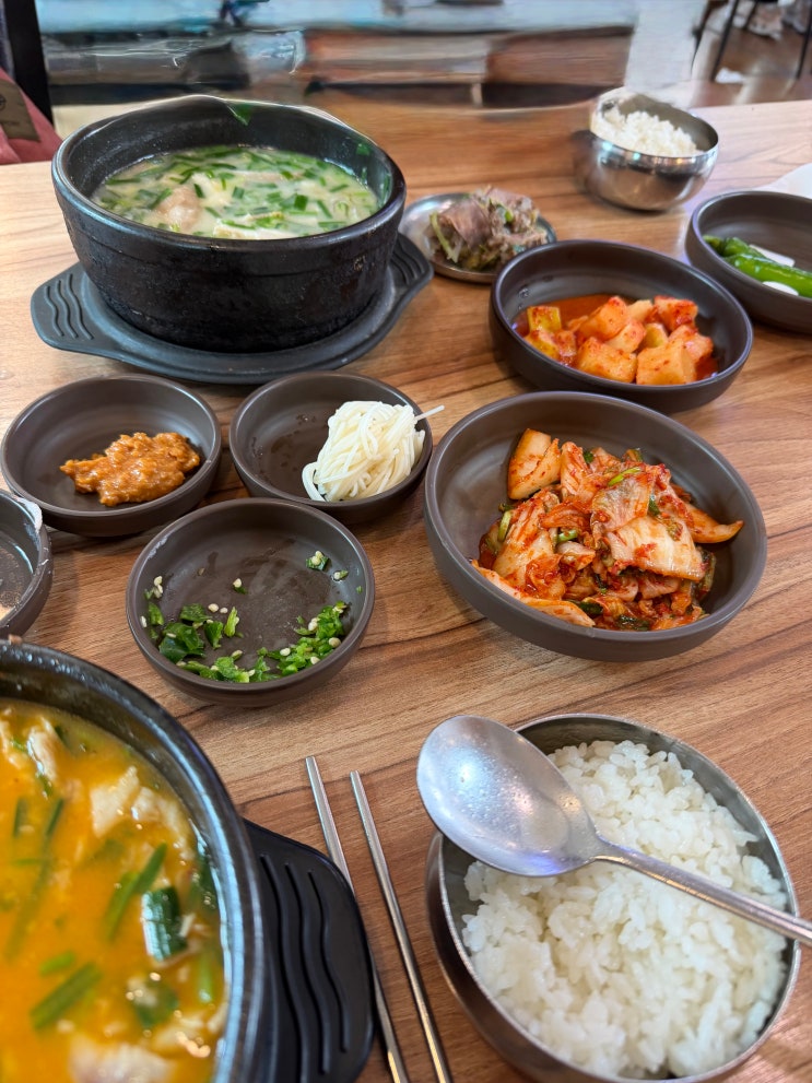  [울산 근본 맛집] 가게 앞 하얀 통들이 줄 서있는 이유?  태화동 '대밭골돼지국밥' 웨이팅의 비밀!