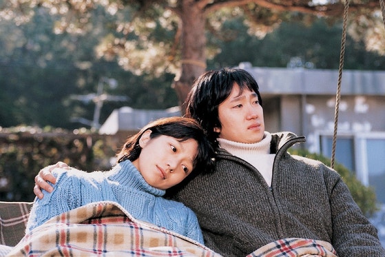 국화꽃 향기보다 진한 여운, 성시경의 '희재'와 다시 마주하다