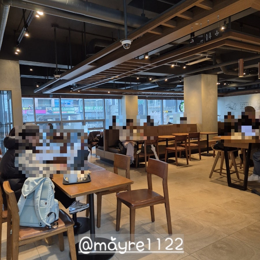 스타벅스 당산대로점 사진 6