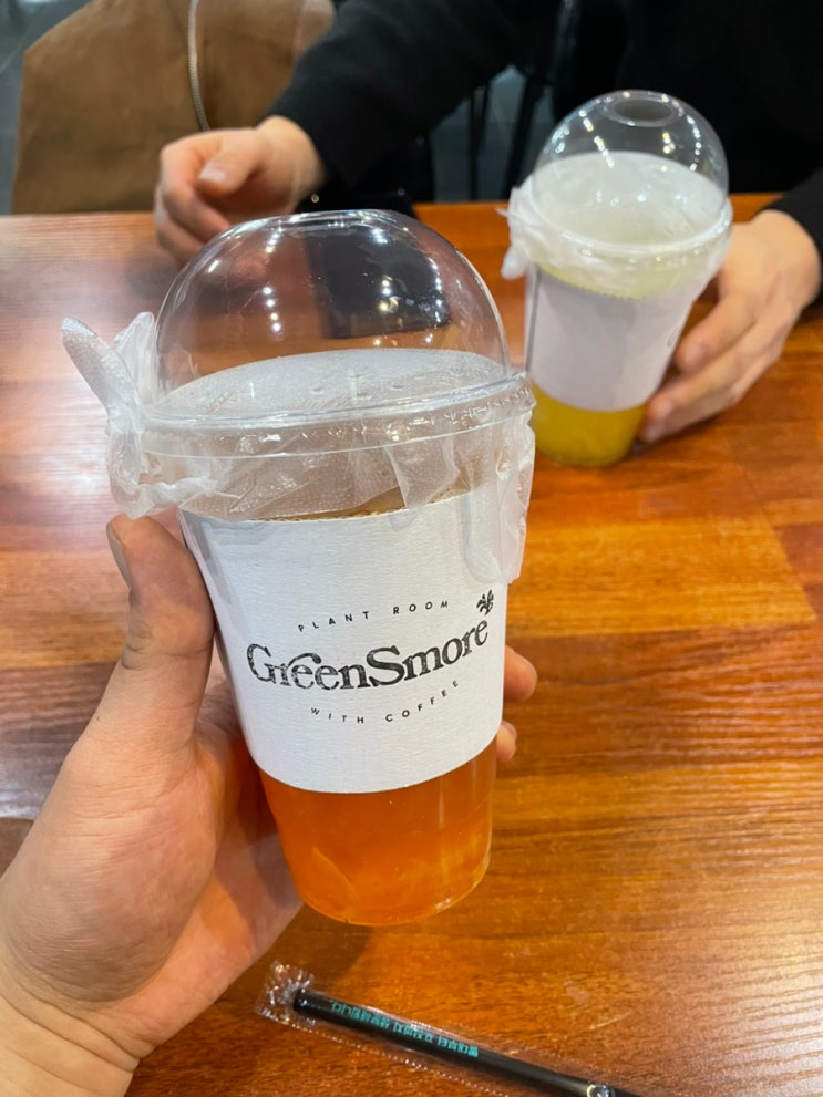  군산 순돌이곱창 우체통거리 근처카페 그린스모어카페 군산명산동카페 군산에이드맛집 공설시장2층 청년몰 시장김밥 제비제비수제비 군산내돈내산맛집 군산점심추천