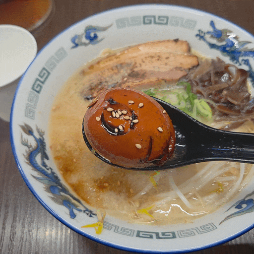  홍대맛집 - 이츠모라멘에서 돈코츠라멘 먹고 홍대 AK프라자 애니메이트 구경