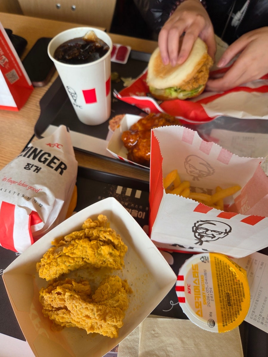 KFC 마곡나루점 사진 2