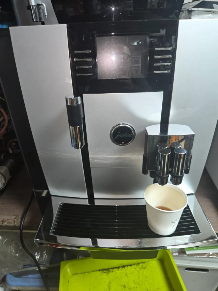  유라기가x3커피머신 판매 및 자체할부 판매.렌탈 합니다