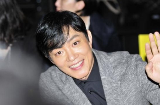 "애들한테 미안해 죽겠다"…57세 이범수가 카메라 앞에서 꺼낸 속마음