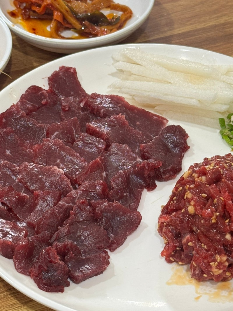 대구 서문시장 뭉티기 맛집 서문생고기, 주말에도 생고기 가능!
