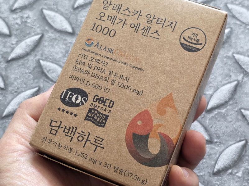 담백하루 알래스카 알티지 오메가 에센스 1000 후기