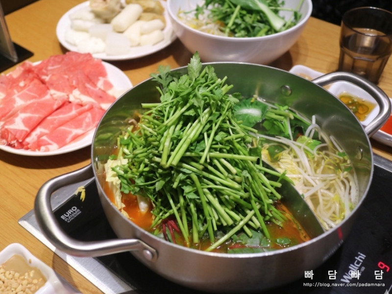 신촌 미나리 무제한 샤브샤브무한리필 로운 샤브샤브 신촌점 혼밥가능!