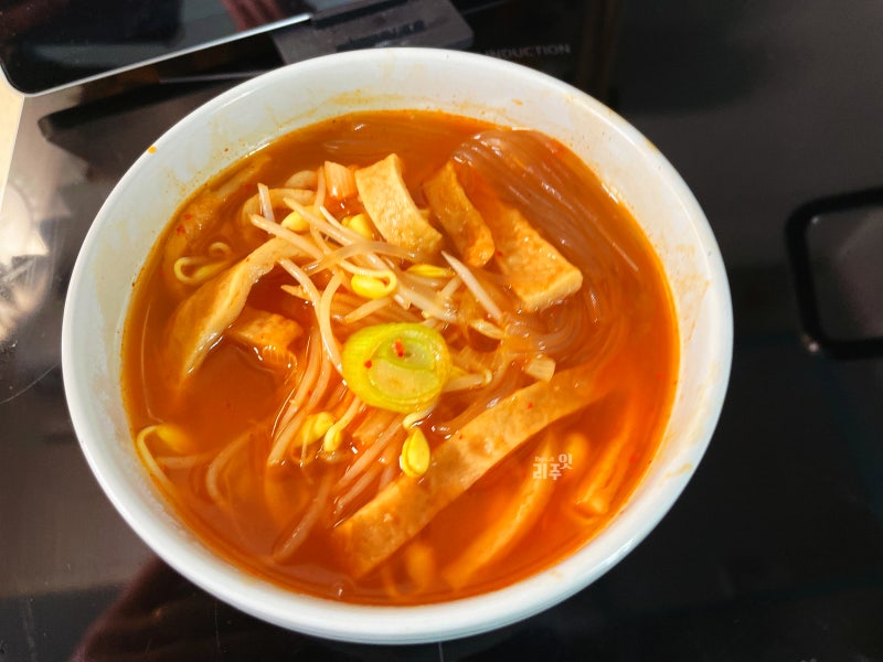 콩나물 김치국 레시피 어묵과 당면 넣어 시원하게 끓이는법