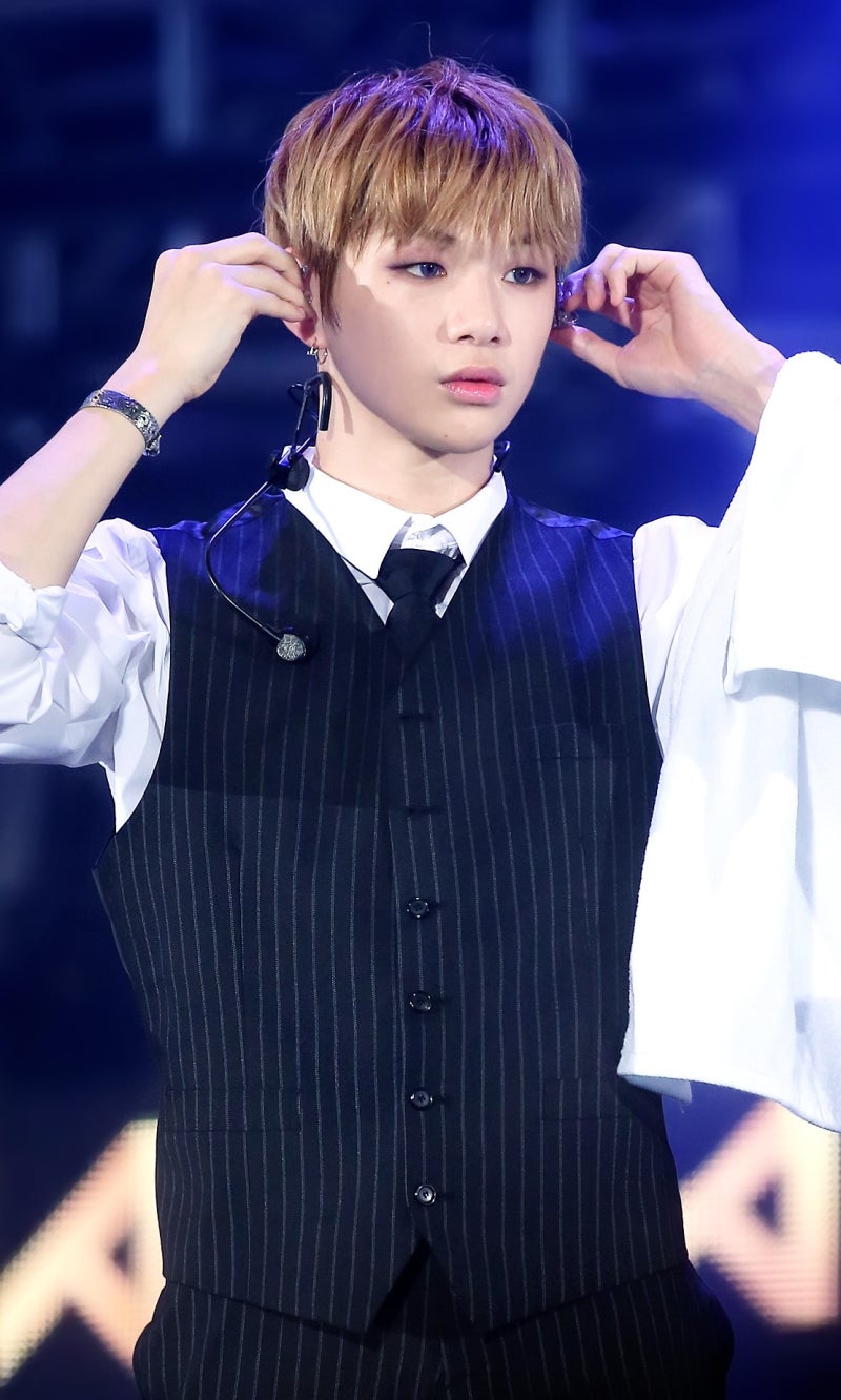 [인물사전] 강다니엘 나이 프로필 본명 고향 소속사 군대 워너원 영화 근황 총정리