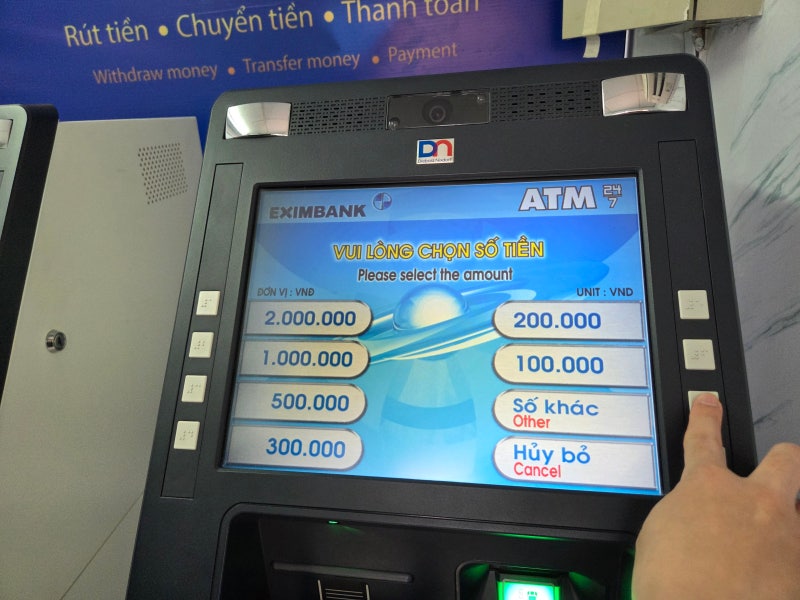 나트랑 여행 시내에서 환전하기 / 토스카드 vs 트래블월렛 ATM 출금 후기