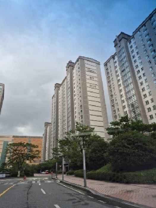  [광주 광산구 아파트 경매] 수완지구 장덕동 성덕마을대방노블랜드5차 대형 평수 최저가 5억대 급매 분석 2025타경33395