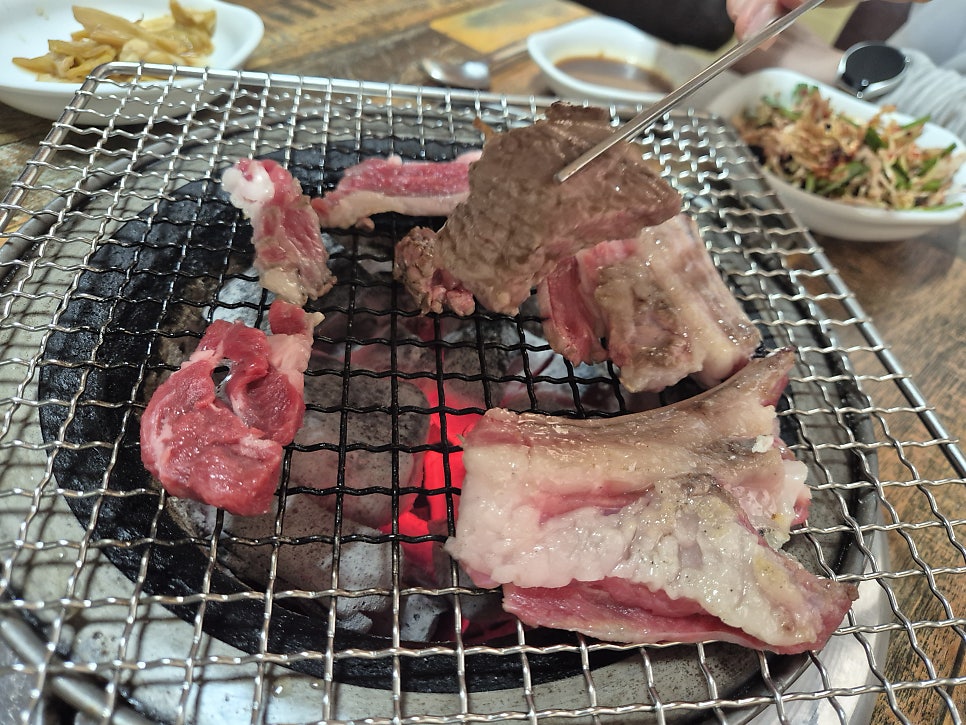 어릿골흑염소농장숯불촌 시지본점 사진 1