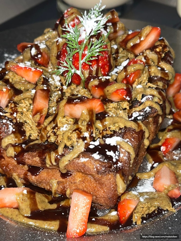  연남동 맛집 카페 폴브연남 두바이프렌치토스트 분위기좋은