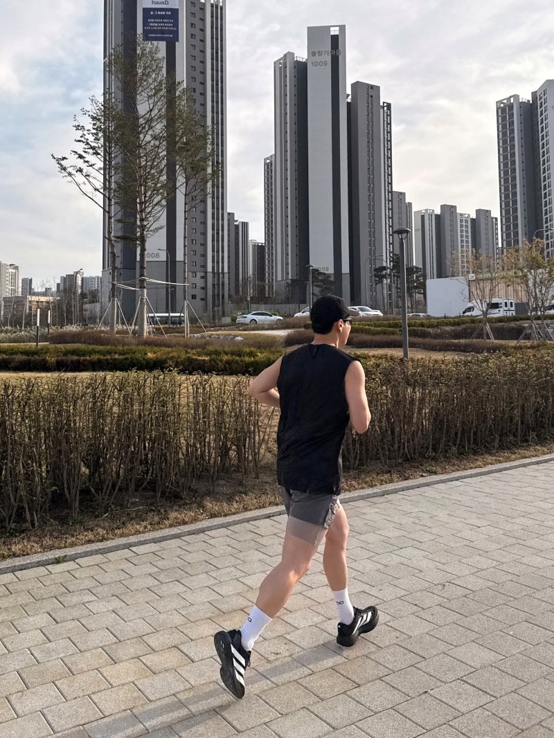 남자 러닝 셋업 추천 arc 에이알씨 슬리브리스 투인원쇼츠 찐후기