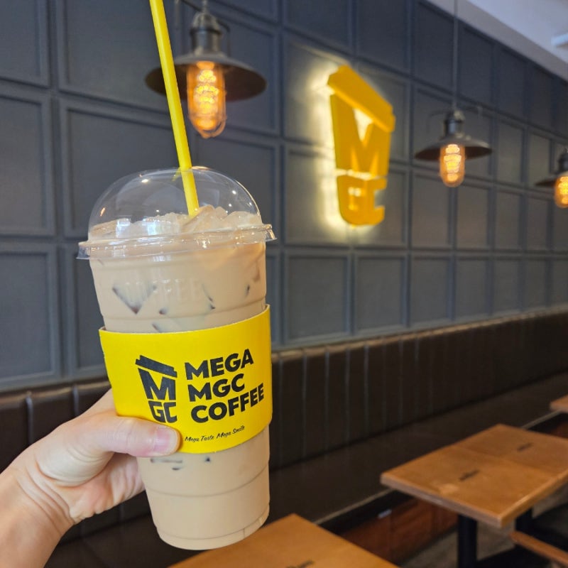 메가커피 왕할메가커피 내돈내산 후기 (ft. 가격 칼로리 맛 당류 영양성분 용량 카페인 디카....