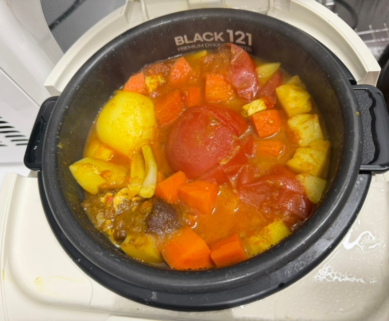 초간단 요리 귀찮을 때 딱! 밥솥으로 완성하는 무수분 토마토 카레