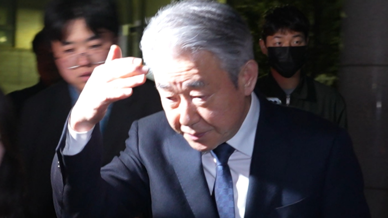 姜虎東會長：「農協賄賂」疑雲與「腐敗百貨公司」實體追蹤…甚至捲入「2千萬韓元紅參禮盒」爭議