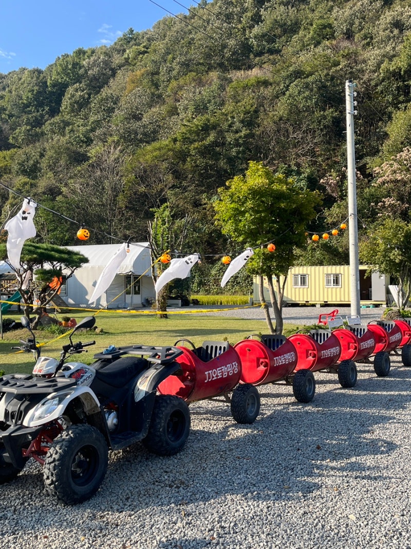 충남 키즈캠핑장으로 유명한 공주 “제이제이캠핑장” 솔직 후기 (깡통기차, 동물농장체험 ....