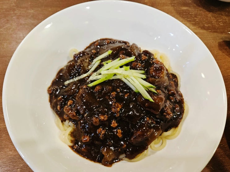  4월 14일 블랙데이 짜장면 먹는 날! 강남 차슈밍 맛집 추천