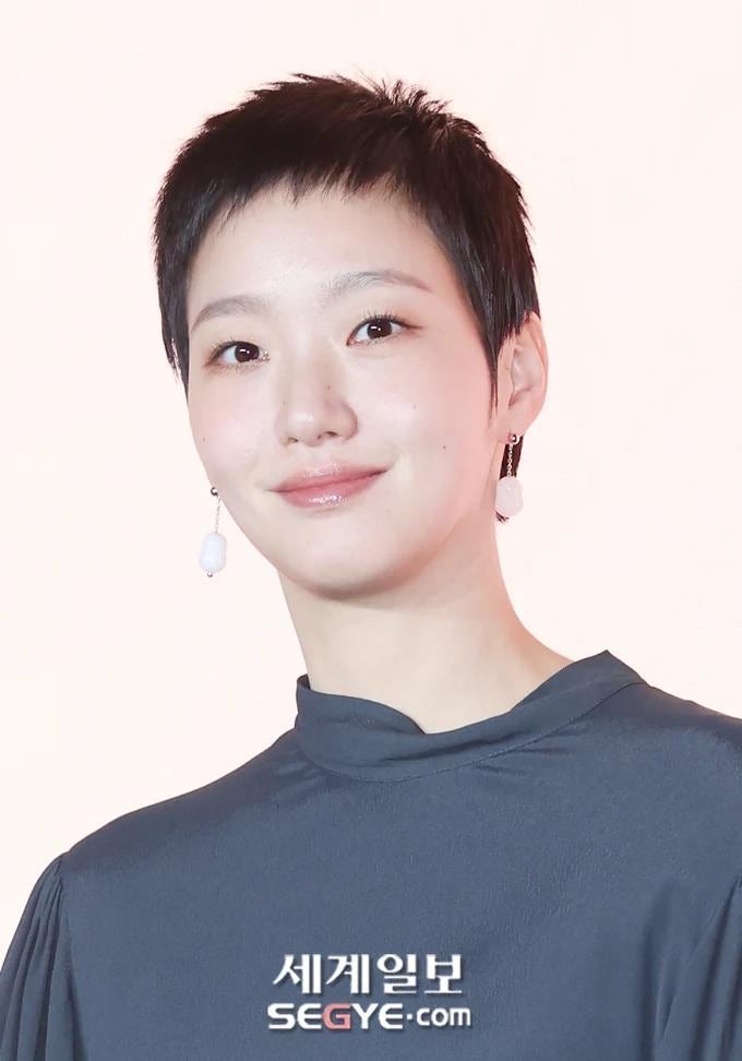 김고은, 숏컷 구설 해명 공개 "머리 많이 없어 못 자랐다" 쿨한 팩트 체크