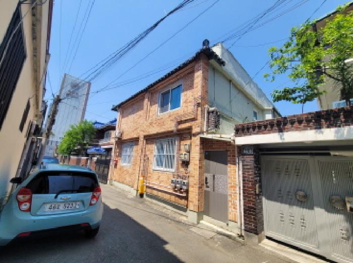  대구 신암동 신암공원 인근 다가구주택 경매, 반값 2억 대에 내 집 마련 및 투자 기회! 대구광역시 동구 신암동 651-46 2025타경743
