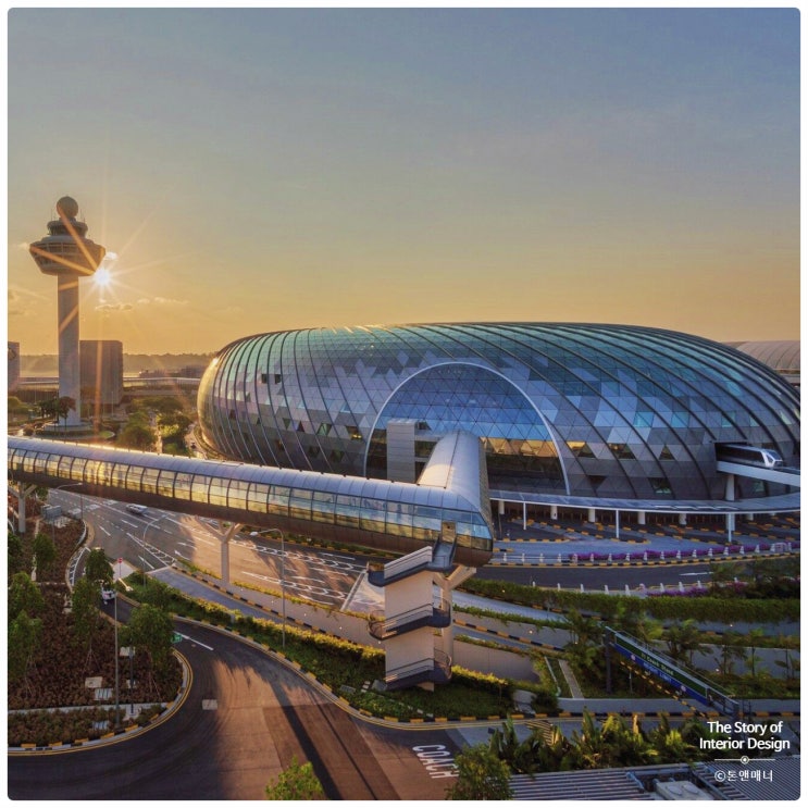  [Global Design] 싱가포르 주얼 창이: 공항 속 40m 폭포 숲