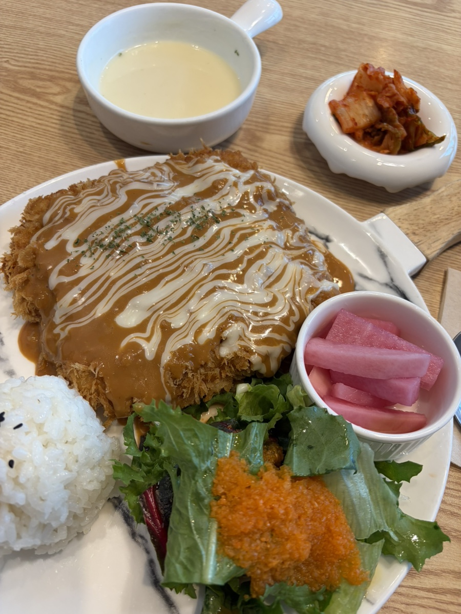 돈까스브로스 송도라이크홈점 사진 6