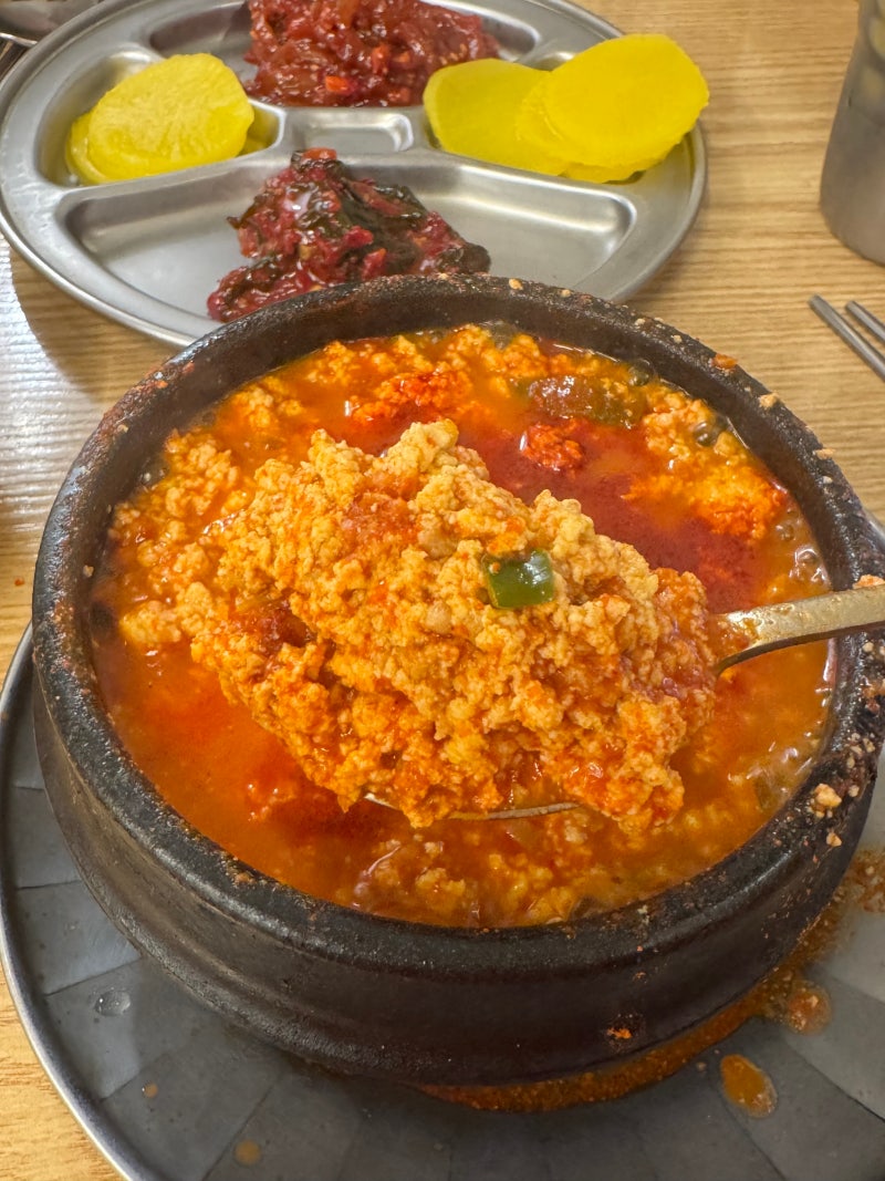 유튜브 풍자 또간집 제주도편 1등! 제주 동문시장 순두부찌개 [제주 해바라기분식 본점] 내돈....
