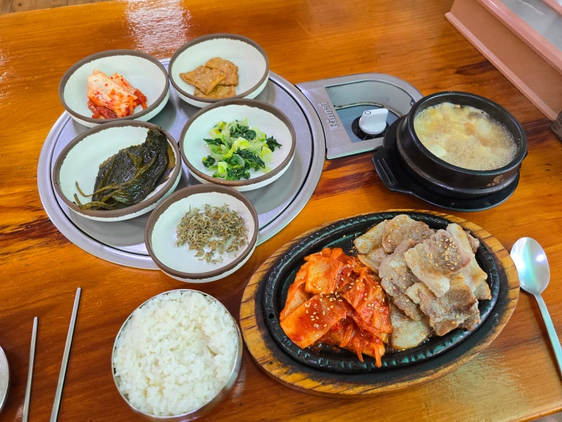 [술빚는여행자] 서울 마포 | 광흥창의 오래된 한 끼, 무쇠솥에 담긴 동네의 시간_옛날 무쇠가....