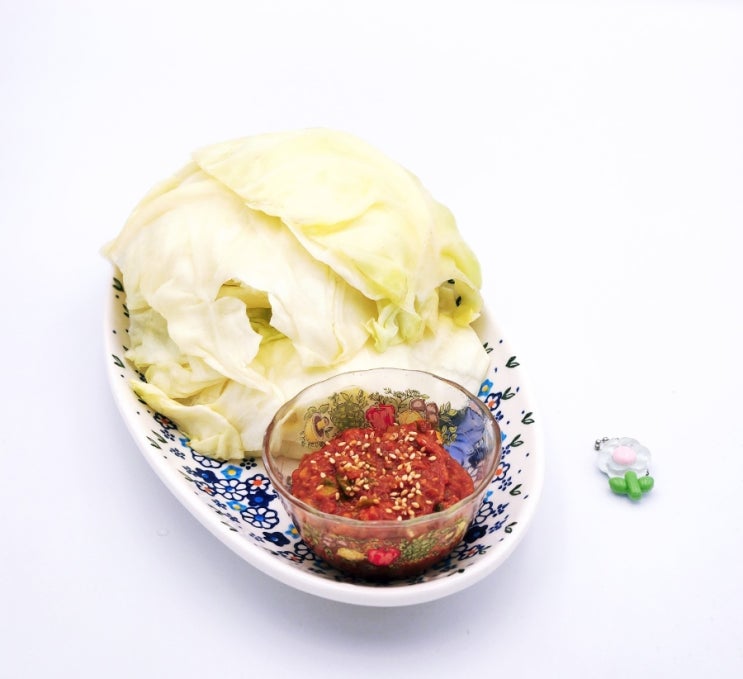  양배추 찌는법 및 세척 | 비타민U 파괴 막는 3분 스팀 과학과 밀가루 0g 저당 쌈장