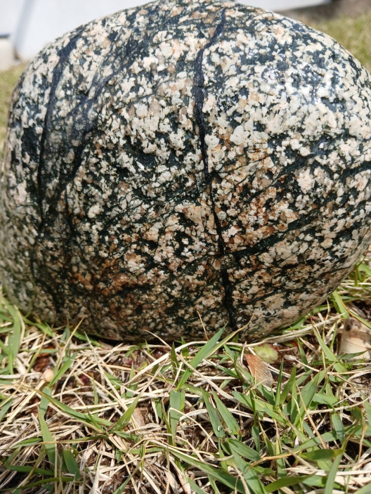  내 마음이 그려내는 풍경, 인제 내린천 문양석(Inje Naerincheon Viewing Stone)