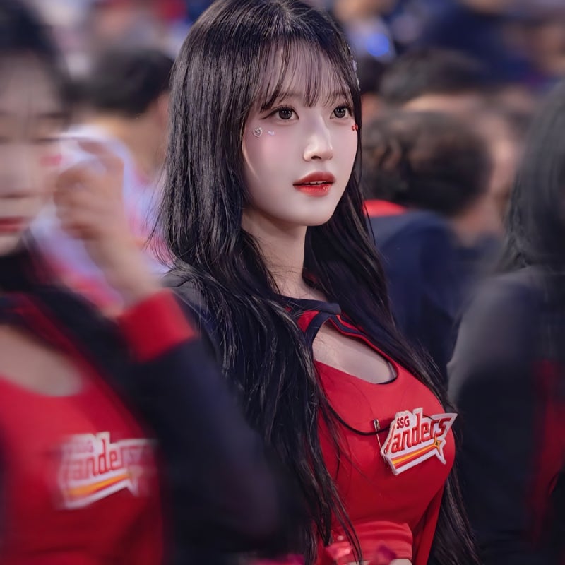정들었던 부산을 떠난 치어리더 정설아, 2026 시즌 SSG 랜더스 응원단 합류한 근황