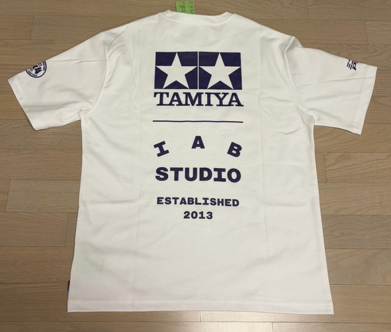 아이앱 스튜디오 x 타미야 아이앱 코멧츠 티셔츠 화이트 구매후기 및 사이즈 IAB Studio x Tamiya I....